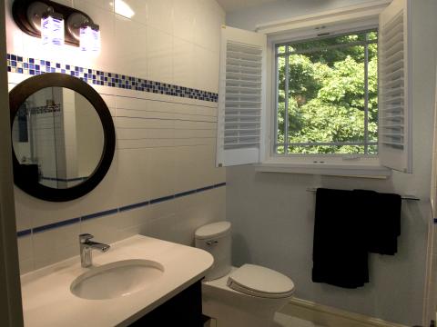 Carr project - nautical New England waterfront home - another guest bathroom